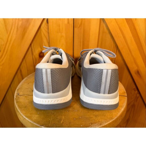 Dansko Size EU 40 US 9.5-10 Sneakers Pace gray and white nursing shoes Work Shoe - Picture 4 of 8